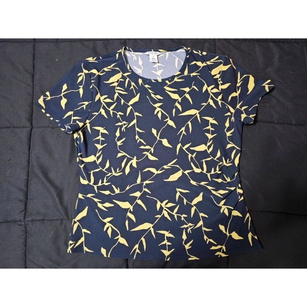 Calvin Klein Women’s Large Navy Yellow Leaf Print Short Sleeve Top